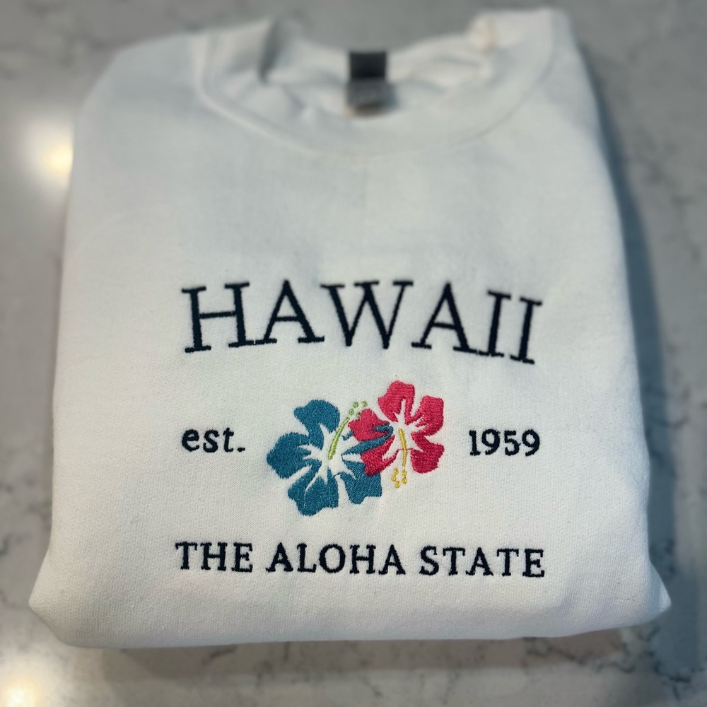 Embroidered Hawaii The Aloha State City Graphic Crewneck